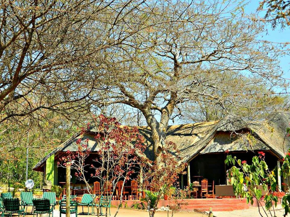 Kwalape Safari Lodge Kasane Eksteriør bilde